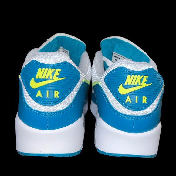 2021
Air Max 90 'Spruce Lime' - Picture 4 of 5